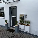 Beste Lage In Bochum Sehr Hochwertige, Individuelle Wohnung Als Hotelalternative Mit Suedterrasse, Pkw-Stellplatz, Wallbox U.V.M.